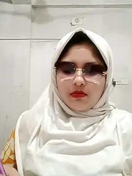 Snapshot of Nusrat-N chatting on May 2026 03:04:02 AM Nusrat-N online show from May 2026 03:04:02 AM