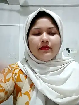 Snapshot of Nusrat-N chatting on May 2026 01:16:02 PM Nusrat-N online show from May 2026 01:16:02 PM
