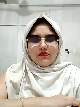 Snapshot of Nusrat-N chatting on June 2026 12:01:02 AM Nusrat-N online show from June 2026 12:01:02 AM