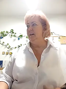 TerezaVelvet online show from September 2025 05:10:02 AM