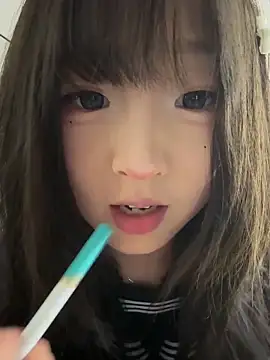 Snapshot of lelebaybay888 chatting on September 2025 03:35:02 PM lelebaybay888 online show from September 2025 03:35:02 PM