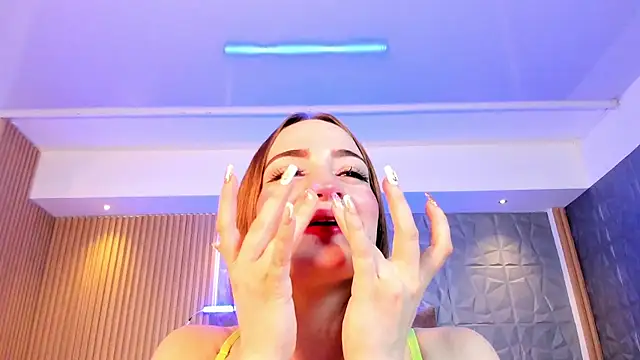 MadisonAnngel online show from October 2025 08:28:01 PM