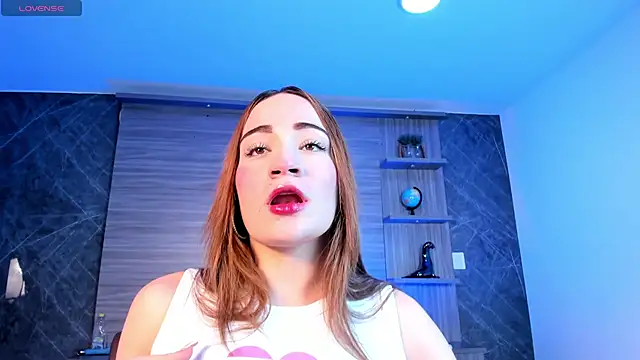 MadisonAnngel online show from November 2025 09:04:01 PM