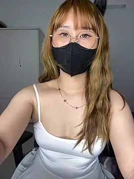 Meowyeuk6 online show from March 2026 07:25:01 AM