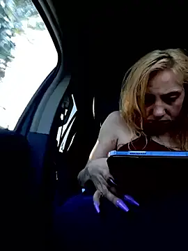 flavi1996 online show from September 2025 09:19:01 PM