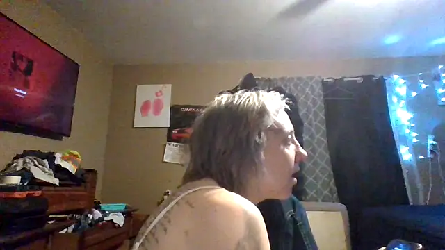 flavi1996 online show from December 2025 07:04:02 AM