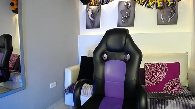 Snapshot of AdrianRinaldi chatting on October 2025 08:09:02 PM AdrianRinaldi online show from October 2025 08:09:02 PM