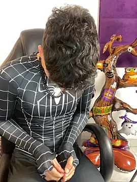 Snapshot of AdrianRinaldi chatting on October 2025 08:05:01 PM AdrianRinaldi online show from October 2025 08:05:01 PM