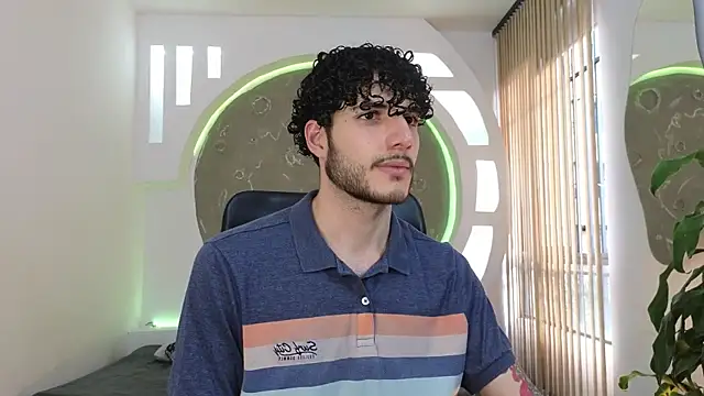 Rafael Mendezz online show from September 2025 08:53:01 PM