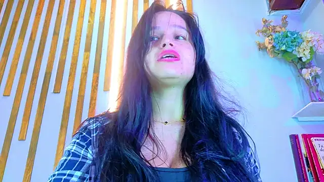 Jennifer Vega1 online show from October 2025 07:01:02 PM