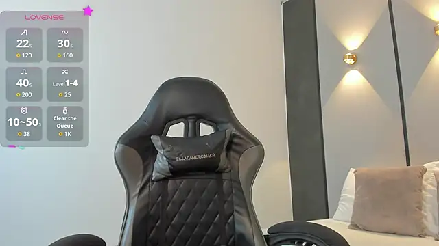 samantha 17  online show from April 2026 12:17:01 AM