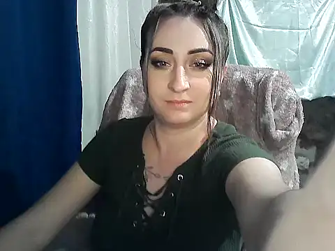 FlySunny4 online show from October 2025 06:38:02 PM