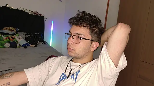 Conor Taylor online show from October 2025 04:06:02 PM