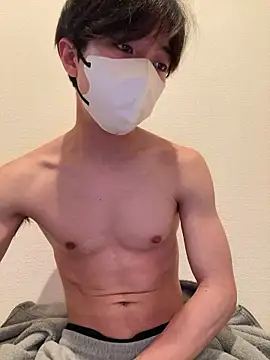 Yuma0718 online show from May 2026 09:58:02 AM