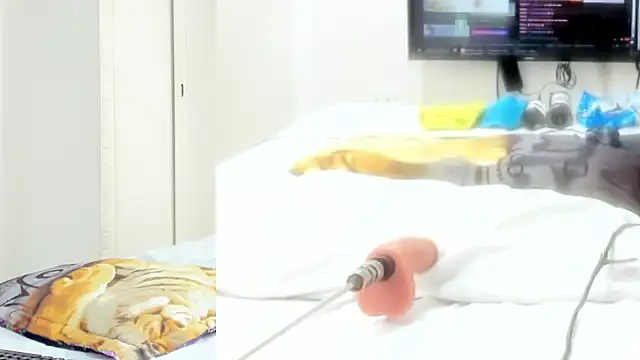 Alani Queen online show from November 2025 07:08:02 PM