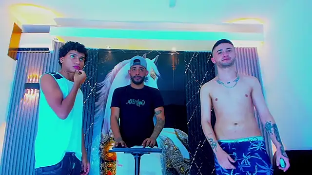 Extreme boys online show from September 2025 08:17:01 AM