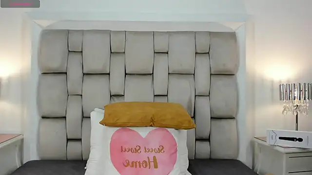 frehia dimou online show from October 2025 10:46:02 AM