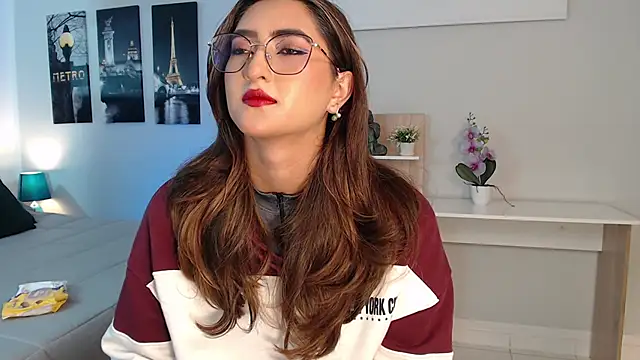 madame lottie online show from September 2025 12:38:02 PM