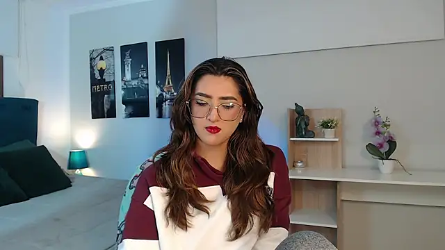 madame lottie online show from September 2025 12:28:02 PM