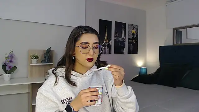 madame lottie online show from September 2025 12:40:02 PM