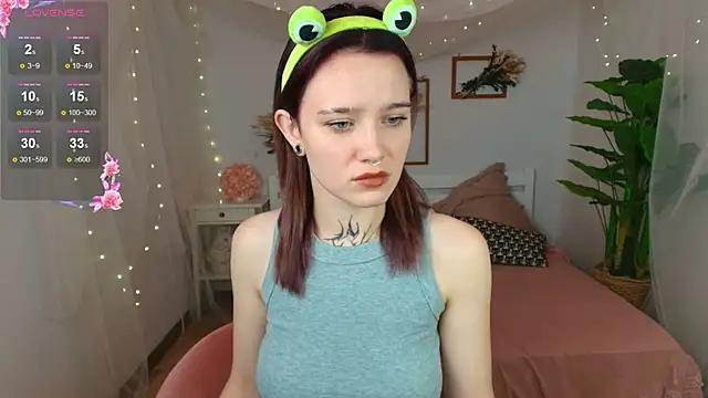 Elastikiss online show from September 2025 02:33:02 AM