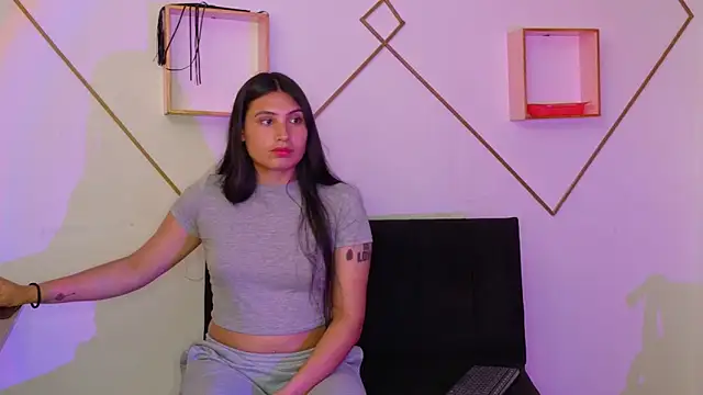 Linda andrew online show from November 2025 06:51:01 PM