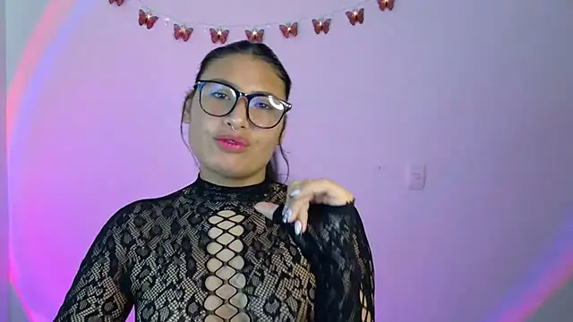 Linda andrew online show from April 2026 04:37:01 PM