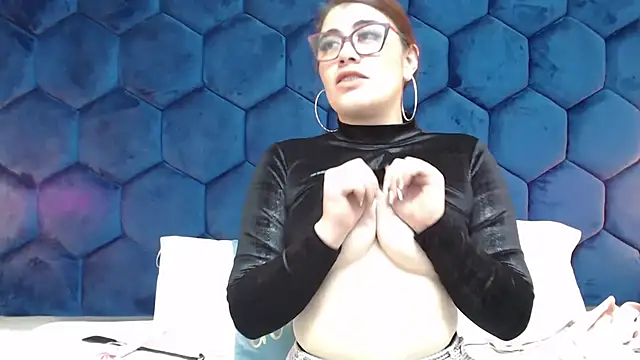 Snapshot of secretdream_vc chatting on October 2025 02:45:01 AM secretdream vc online show from October 2025 02:45:01 AM