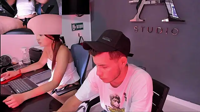 Snapshot of lara_and_danny chatting on September 2025 07:27:02 PM lara and danny online show from September 2025 07:27:02 PM