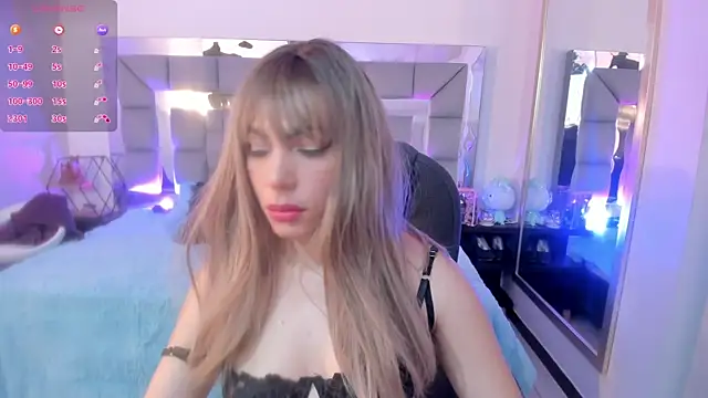 im Lorena online show from October 2025 07:45:01 PM