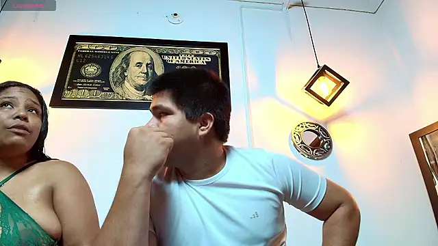 naomi campbel  online show from February 2026 08:46:02 PM