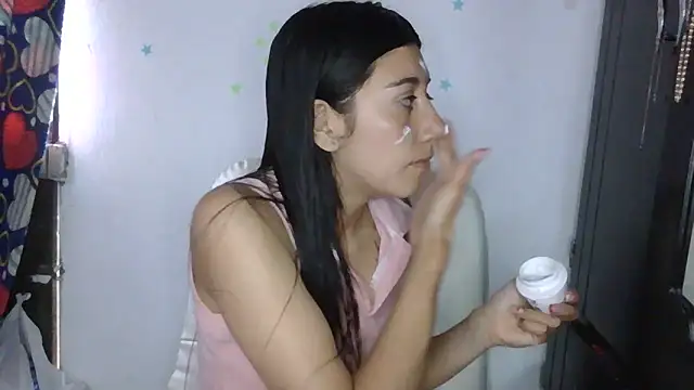 Madow Lu online show from November 2025 08:20:01 PM