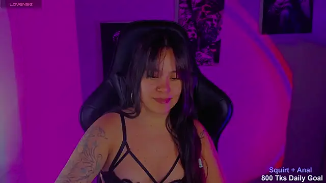 Vanne Moon online show from November 2025 02:49:01 PM