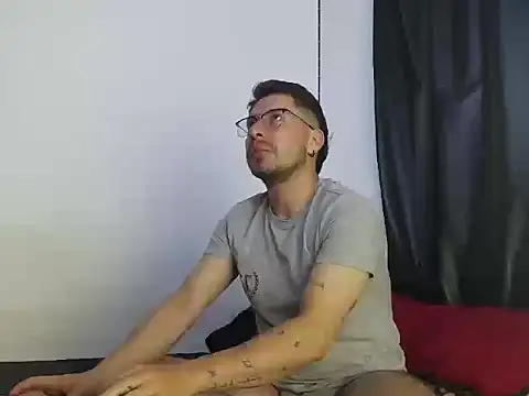 Letorres96 online show from April 2026 04:07:02 AM