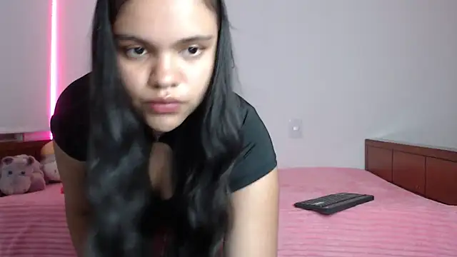 Snapshot of Luciana_Rossa chatting on September 2025 12:43:01 AM Luciana Rossa online show from September 2025 12:43:01 AM
