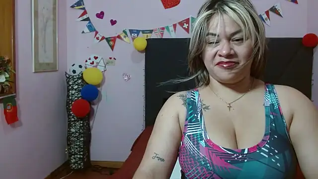 Snapshot of pamela_echeverria chatting on July 2026 11:23:01 AM pamela echeverria online show from July 2026 11:23:01 AM