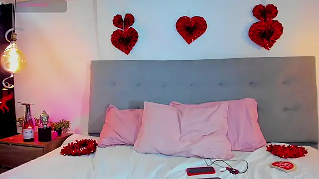 Snapshot of Luna_Claire chatting on September 2025 01:12:02 PM Luna Claire online show from September 2025 01:12:02 PM