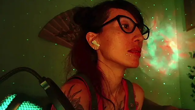 KiotoShine online show from February 2026 09:00:02 PM