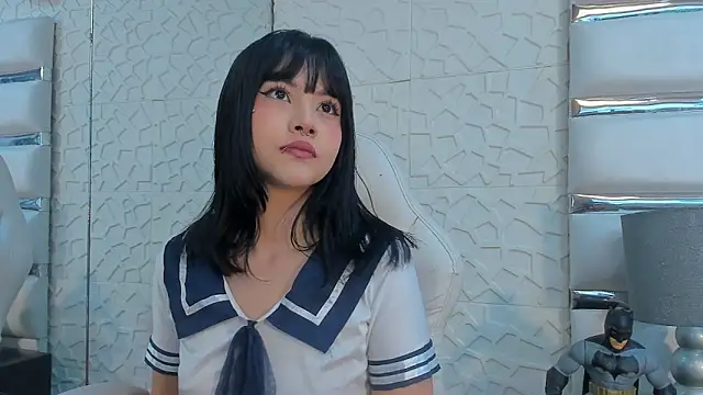 TatiLee online show from February 2026 12:45:01 PM