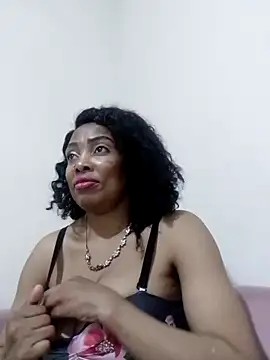 SEXYMOANSXX online show from October 2025 08:18:02 PM