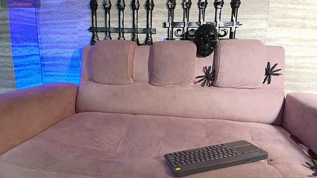 venus firekiss online show from October 2025 09:08:02 AM