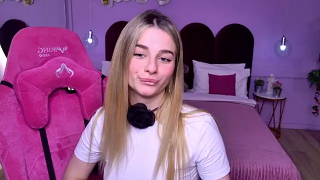 SweetyLicky online show from November 2025 07:27:01 PM