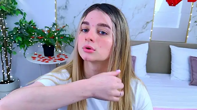 SweetyLicky online show from February 2026 03:59:01 PM