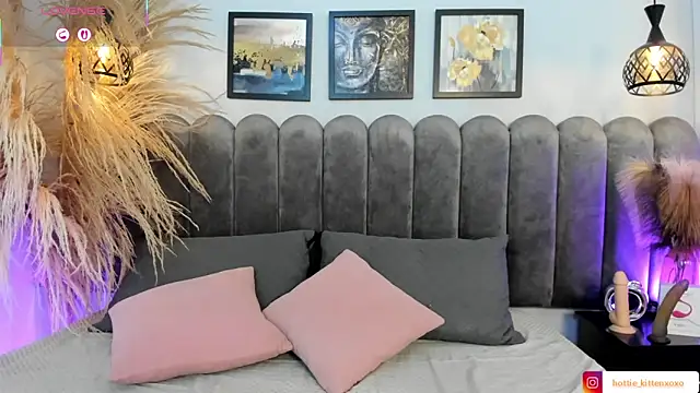 Viollet xoxo online show from October 2025 08:53:02 PM