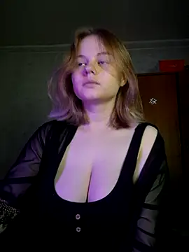 SlipperSherry online show from November 2025 08:44:01 PM