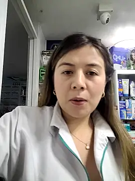 Sophie del Castillo online show from October 2025 12:00:01 AM