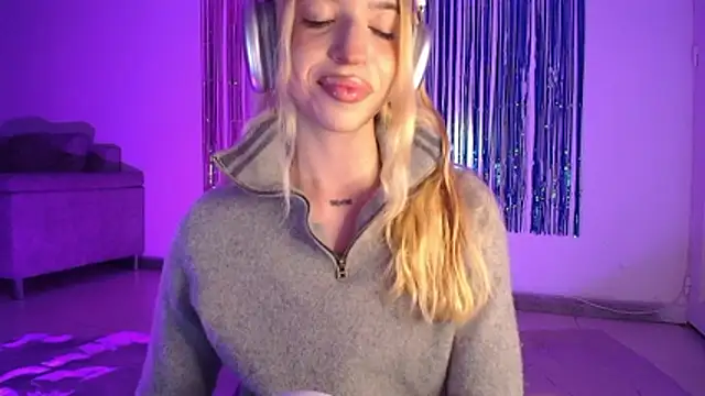 Alina Lee t online show from October 2025 02:50:02 AM