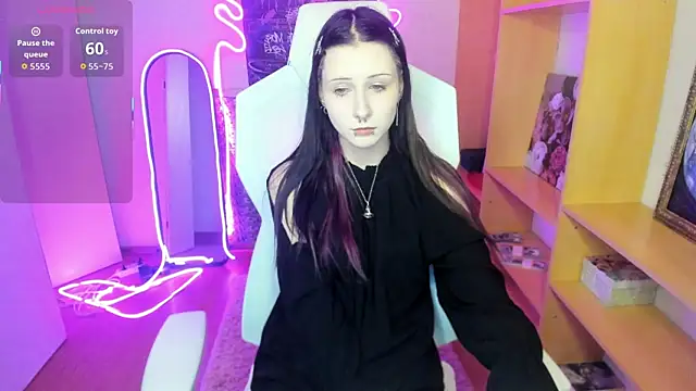 AmamiDark online show from October 2025 01:39:01 AM