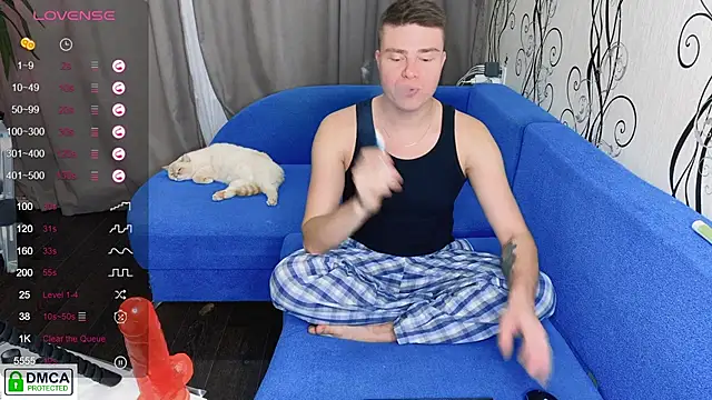 Snapshot of holy_eggs_02 chatting on October 2025 06:02:02 AM holy eggs 02 online show from October 2025 06:02:02 AM