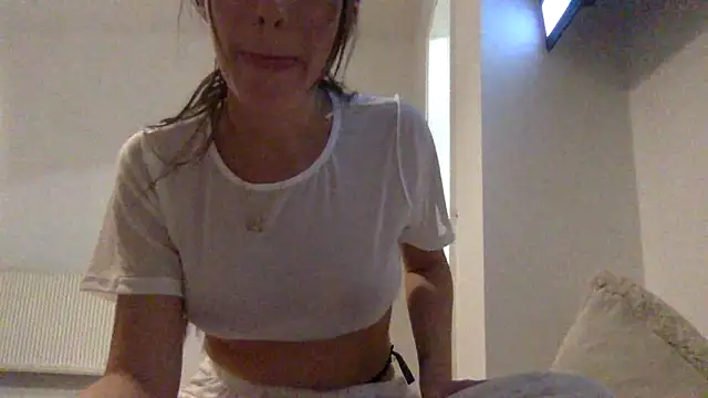 Juicynattz online show from September 2025 12:16:01 AM